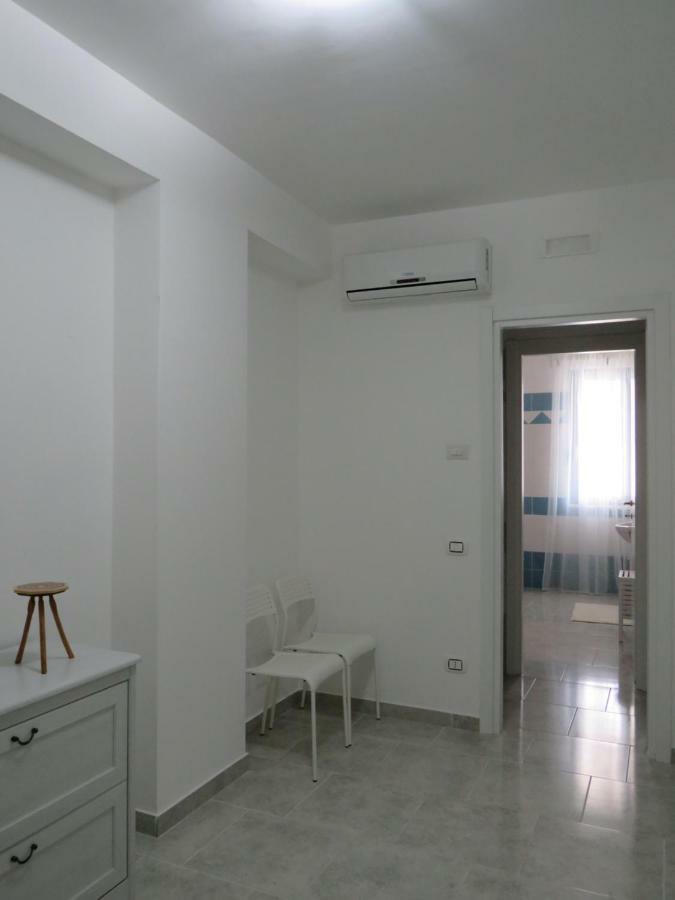 Casa Vacanza Afe A Pochi Passi Dal Mare Маттината Экстерьер фото